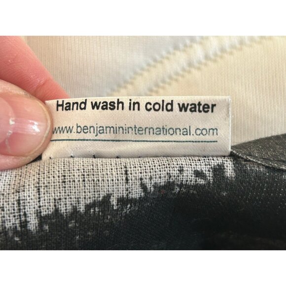 Sun Moon Dolphin Yin Yang Celestial Screen Print Tapestry signed DM India 58x86" - Picture 11 of 11